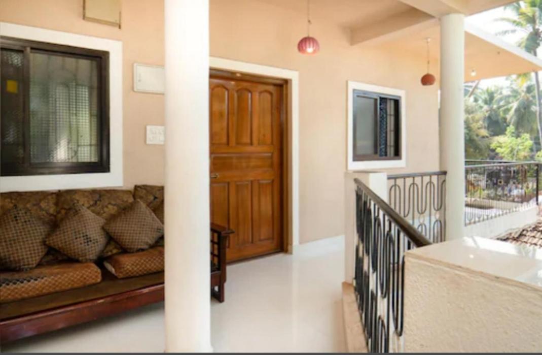 Esha Apartment Калангуте Екстериор снимка
