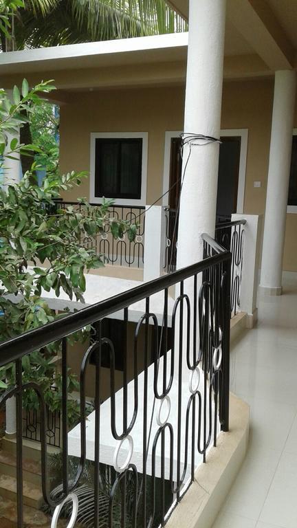 Esha Apartment Калангуте Екстериор снимка
